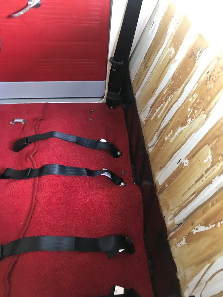 Bracket and floor mounts in ute.jpg
