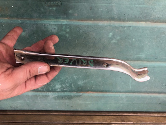 Drivers rear dogleg.JPG