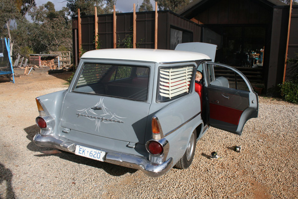 Who know's this wagon