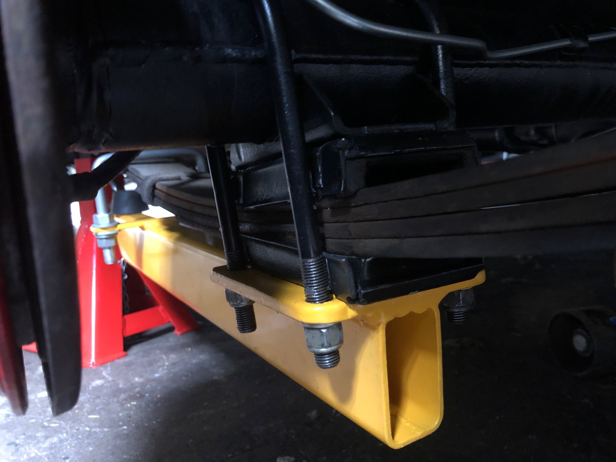 traction bar installed 1.jpg