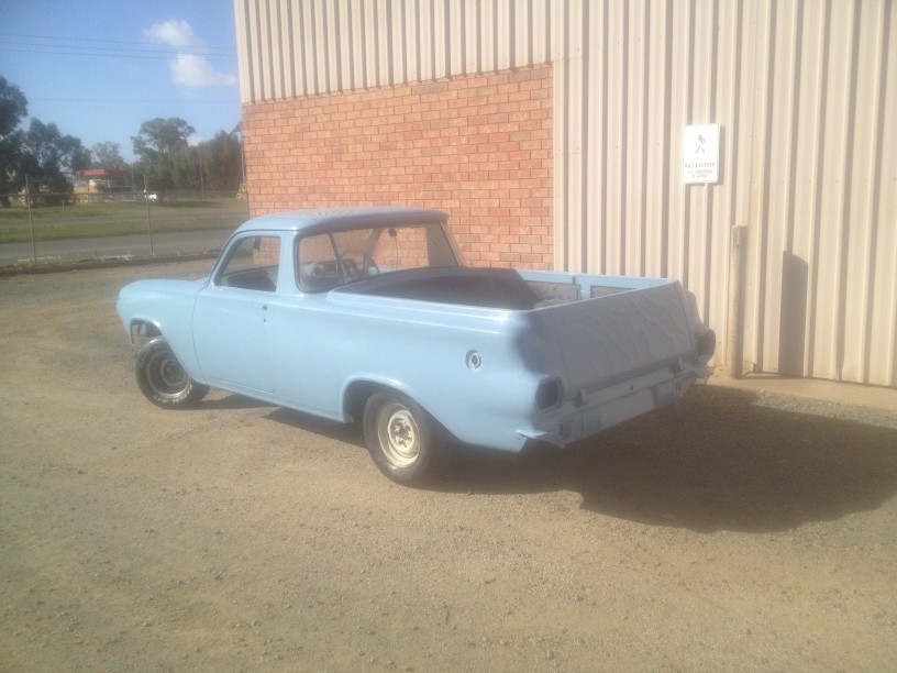 looks better in a stock colour than the ugly metalic green it was!