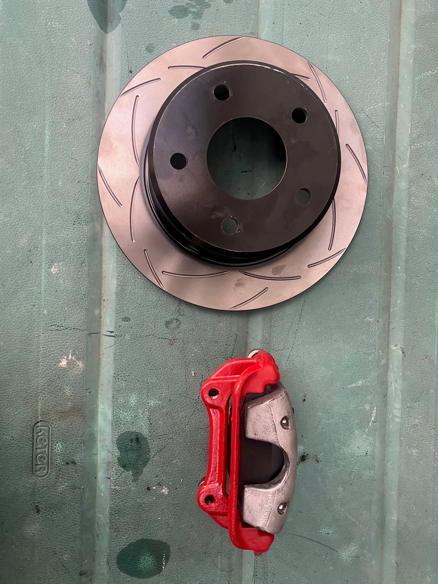 Commodore rear brakes.jpg