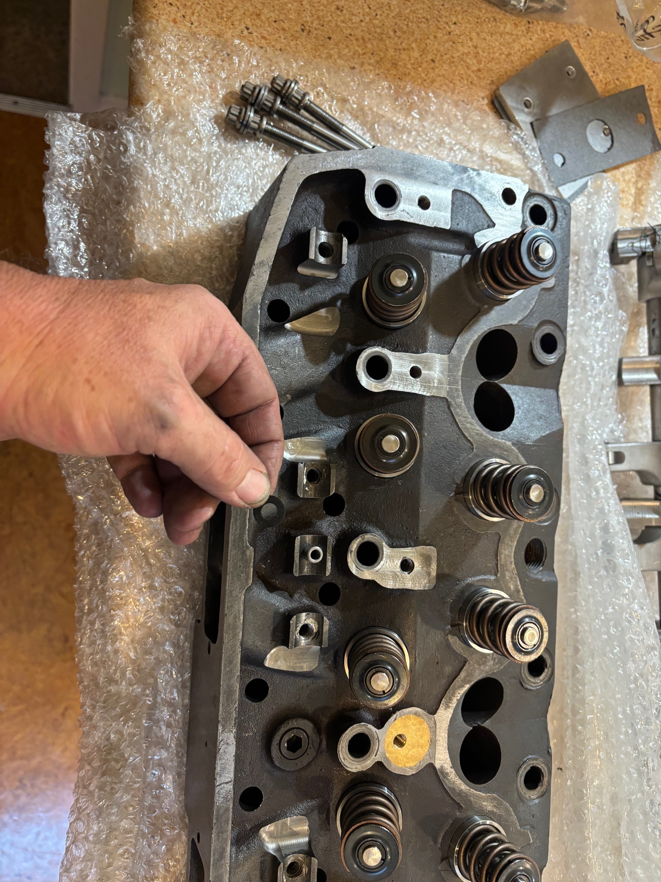 seal for oil supply from pedestal to shaft.jpg