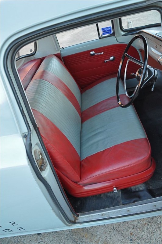 HoldenEKSeagullGreyUte12.jpg