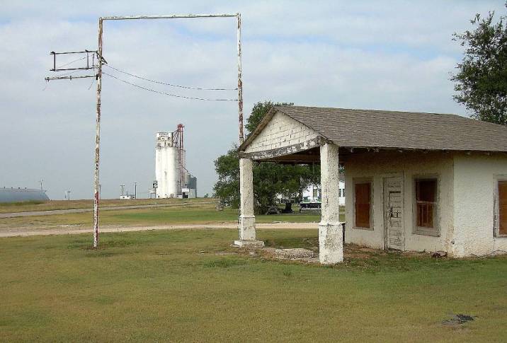 A classic 1920's /30's Gas (petrol)  station - wouldn't it make a great photo with a classic car?