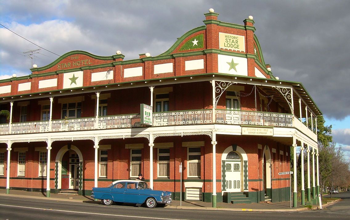 The old Star Hotel Narandera