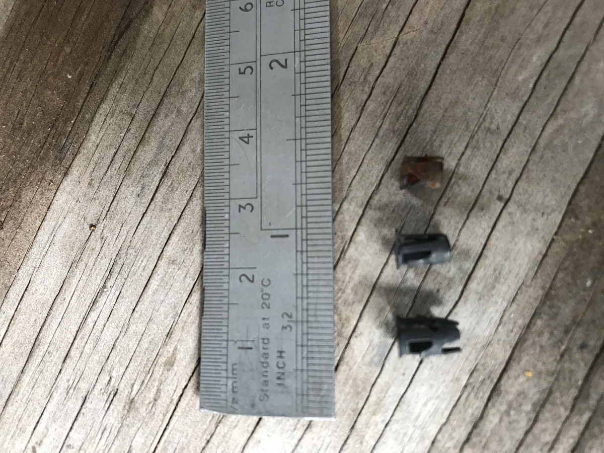 Optimized-Bonnet badge clips.JPG