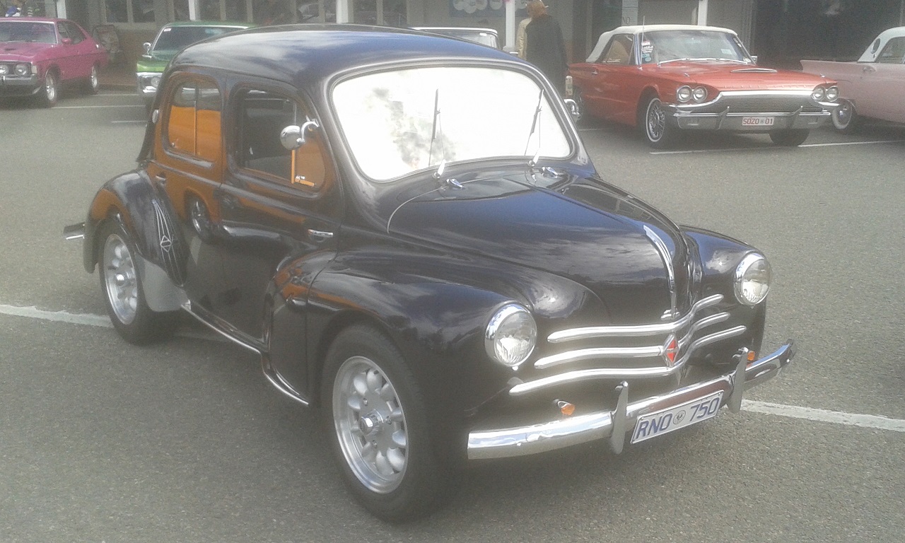 Renault.jpg