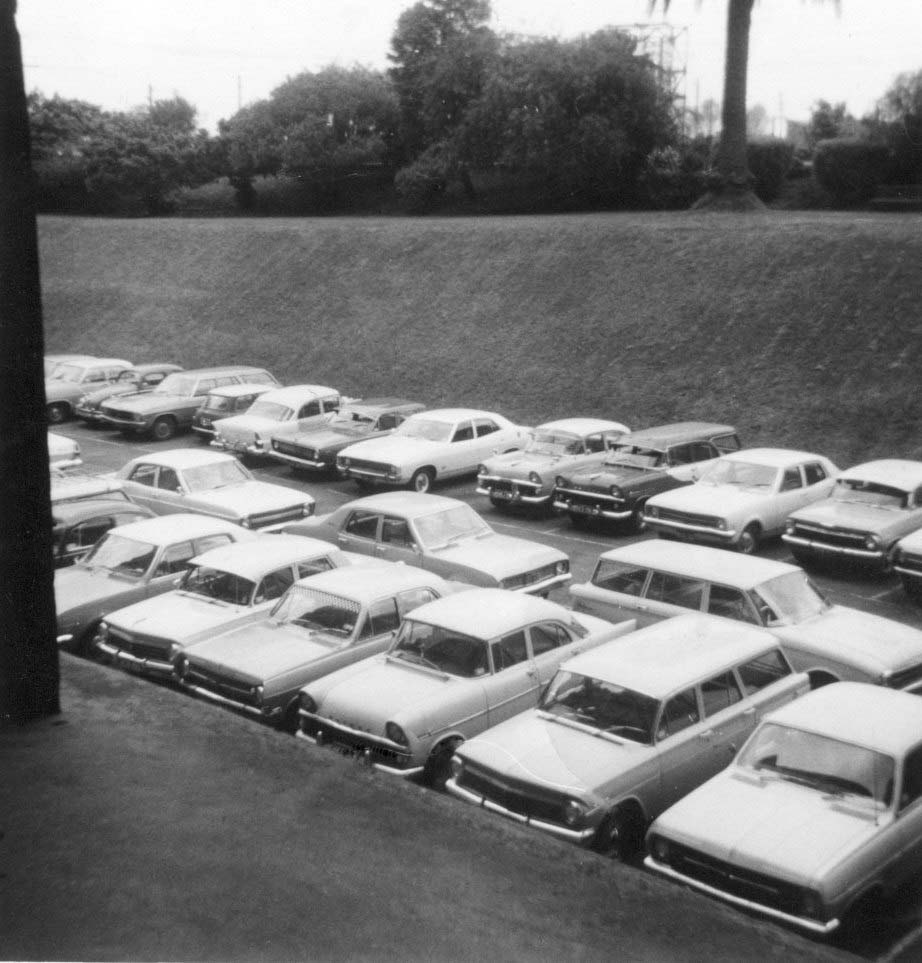 Head Office '73 001 mail.jpg