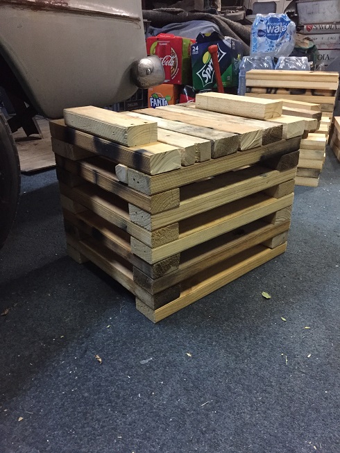Car stand1.jpg
