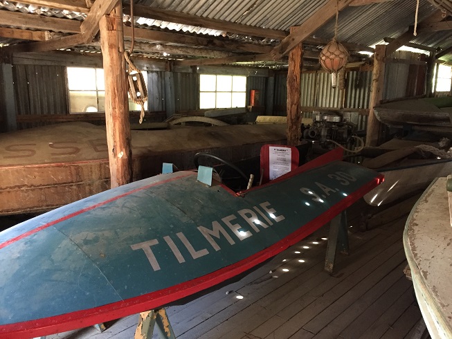 Boat1.jpg